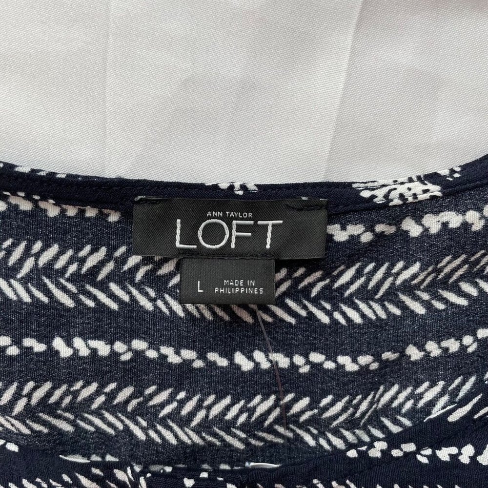 Loft Blue Floral Sleeveless Button Front 4" Shorts Romper Size Large Women’s - Picture 5 of 13